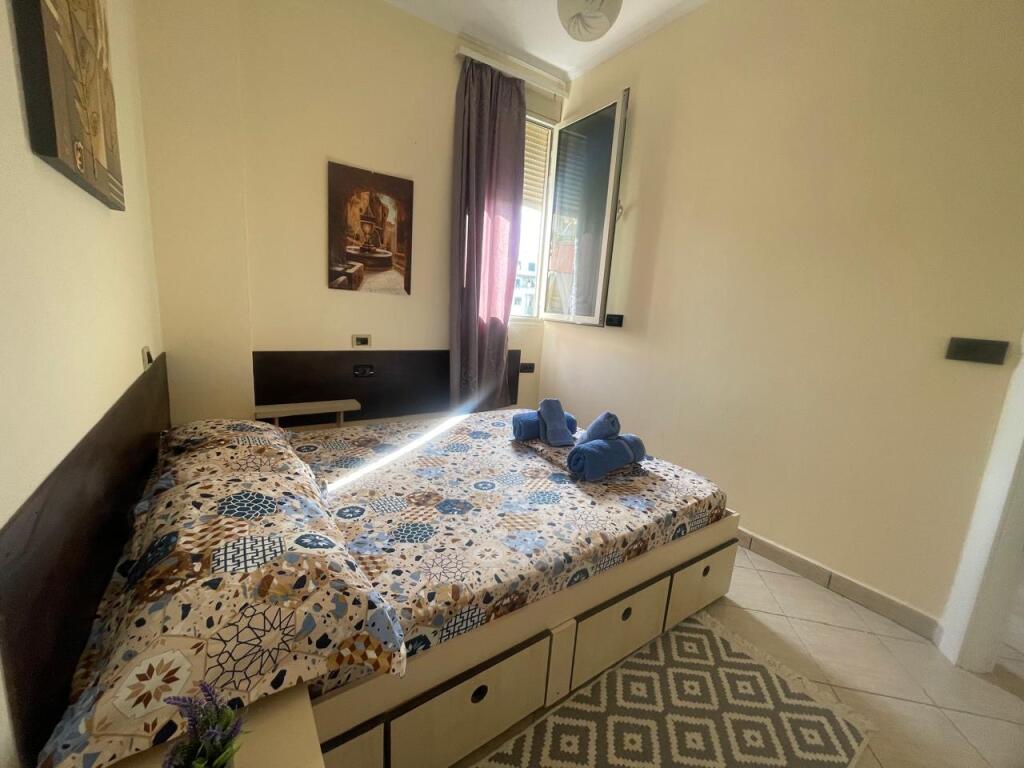 In affitto 1+1 VIA 5 MAGGIO 450 mila leke