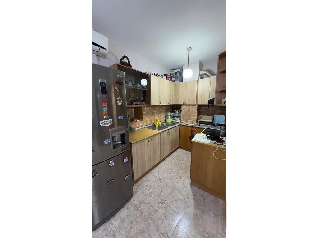 Jepet me qira apartament 1+1, tek "Rruga e Bogdaneve"! 500 € /Muaj