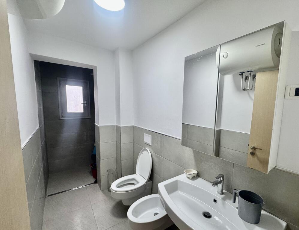 Qera Apartament 2+1 tek Rr. Kongresi i Manastirit