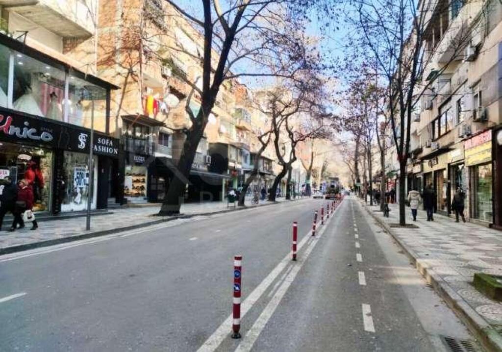📍VENDESI IN VENDITA A MYSLYM SHYRI. 65 M2 . 700.000 €
