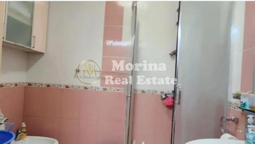Qera, Apartament 1+1, Perball Prokurorise se Tiranes, 520 euro/muaj