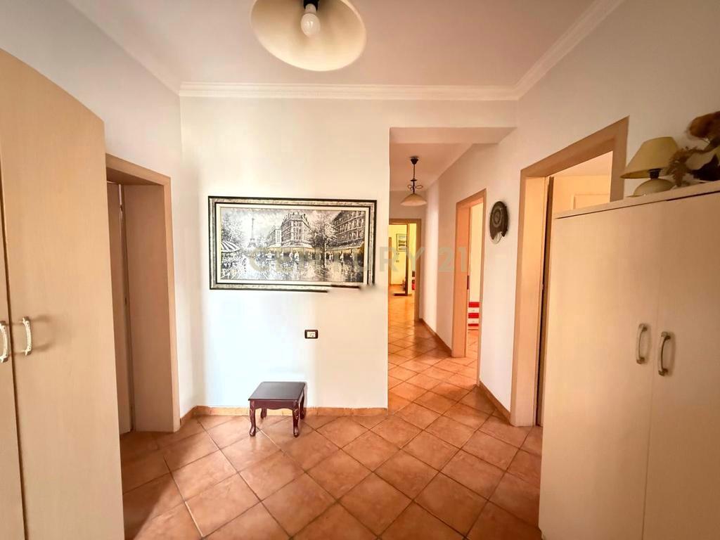 Apartment 3+1+2 for sale at former Durrës Restaurant – Ideal