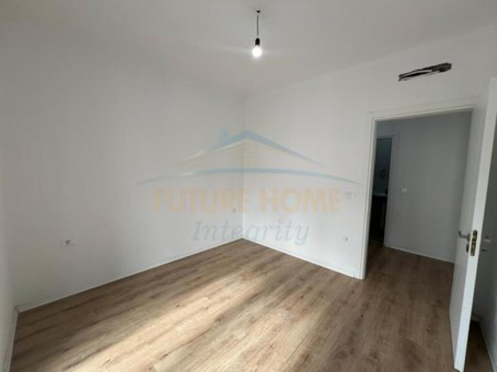 Shitet, Apartament 1+1, Rezidenca Erli, Tiranë.
