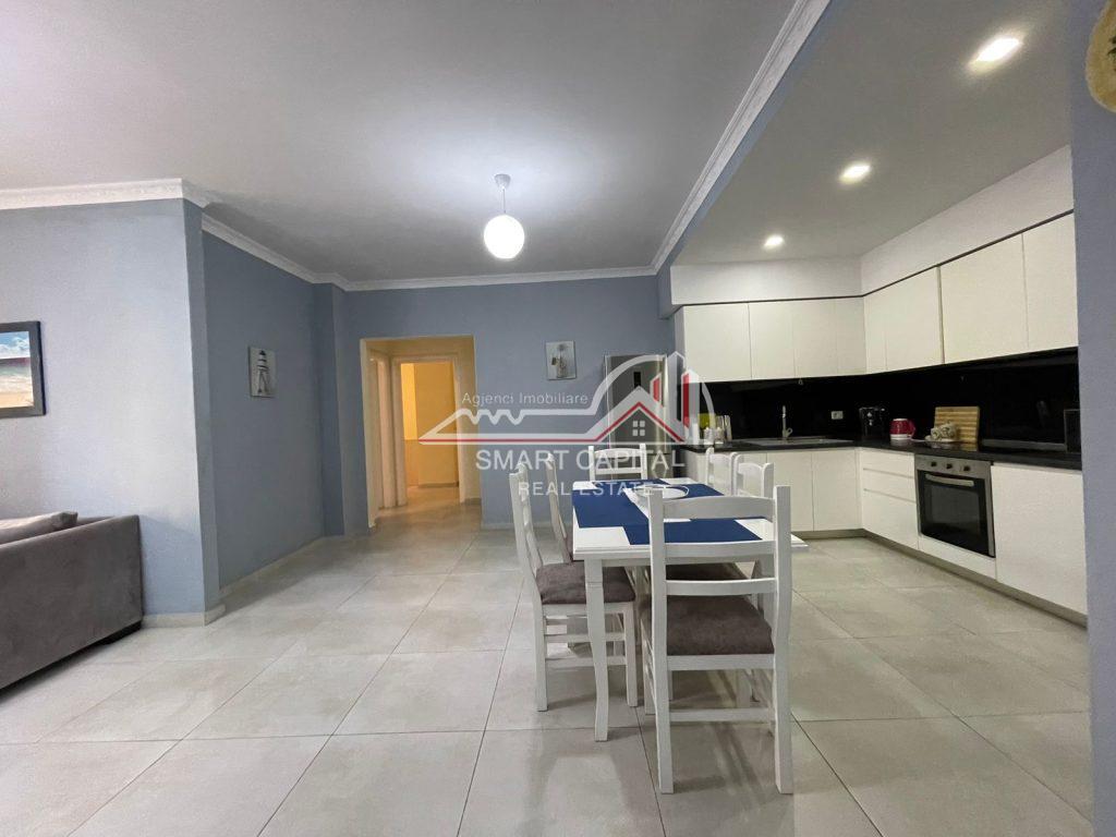 AFFITTASI APPARTAMENTO 3+2 – VICINO ALLA CHIESA CATTOLICA, VLORA!!!