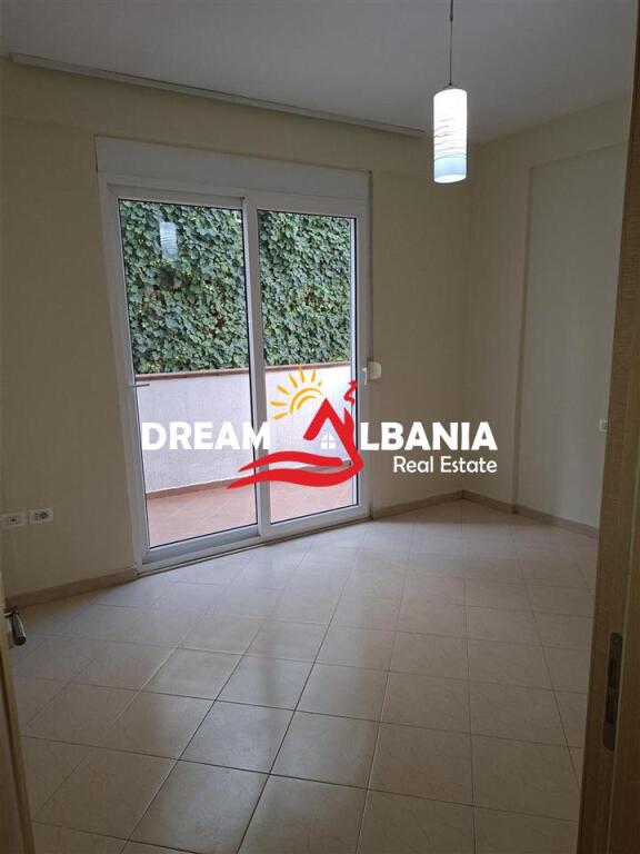 Shitet Apartament Duplex 3+1+2, Residenca Kodra e Diellit ( ID 4131471)