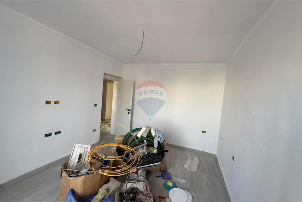 APARTAMENT 2+1 PER SHITJE - QENDER