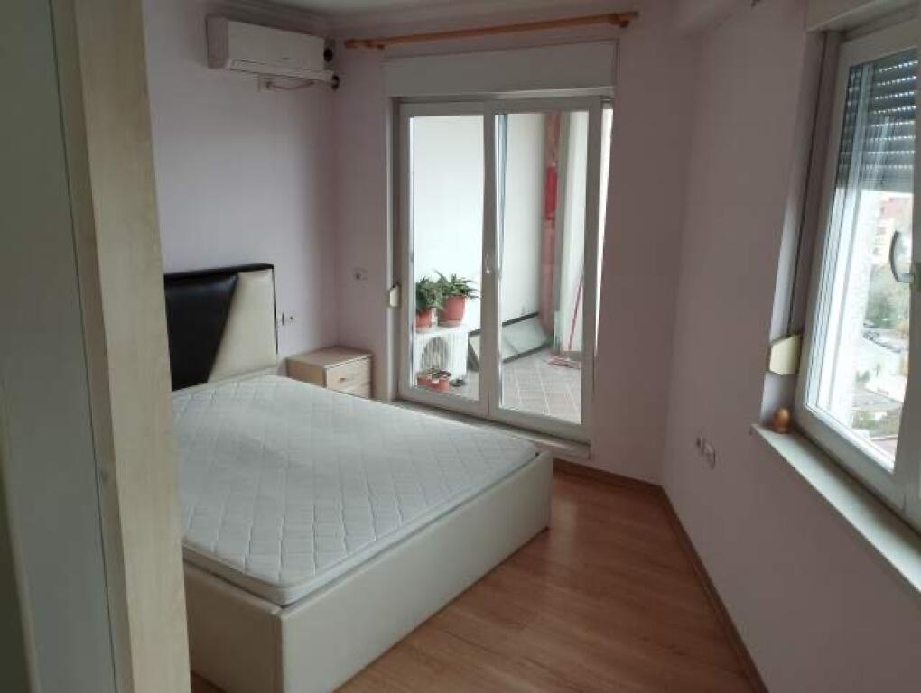 Appartamento 1+1+1 Balcone In Affitto