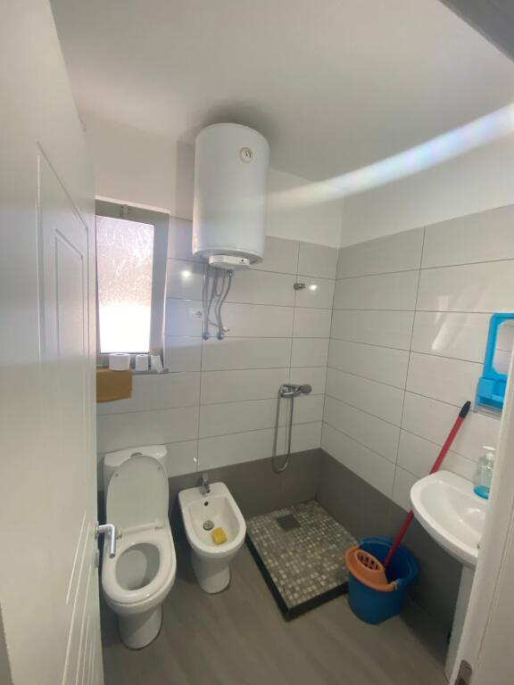Jepet me Qira Apartament 1+1 Plazh Durres