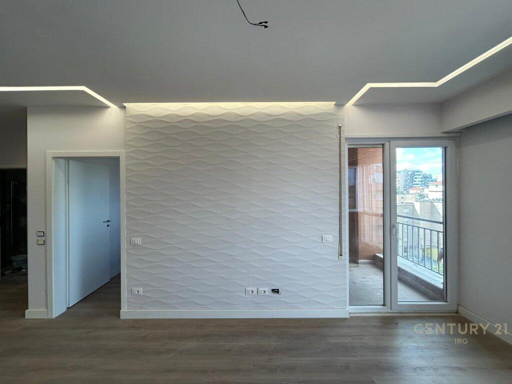 Lago Secco | Appartamento 2+1+2 con parcheggio incluso in affitto
