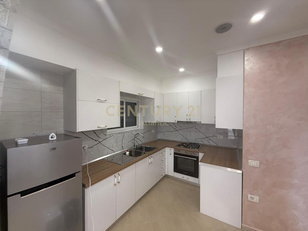 Apartament 2+1 Me Qira në Golem, Durrës - 450€ | 90 m²