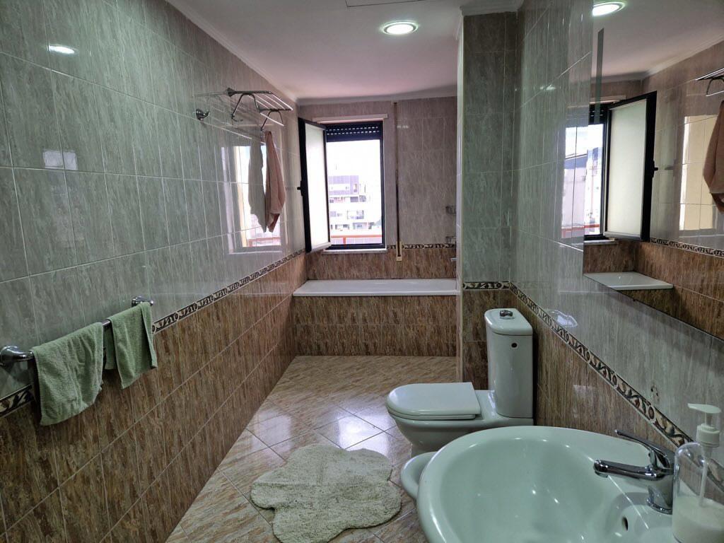 🏢 Office Apartment for Rent – 3+1+2 📍 Willson Square, Perlat Rexhepi Street