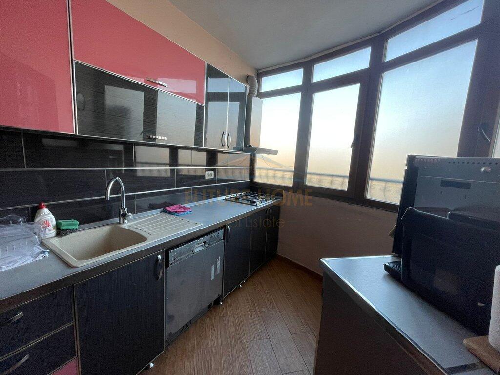 Shitet Apartament 2+1, Komuna e Parisit