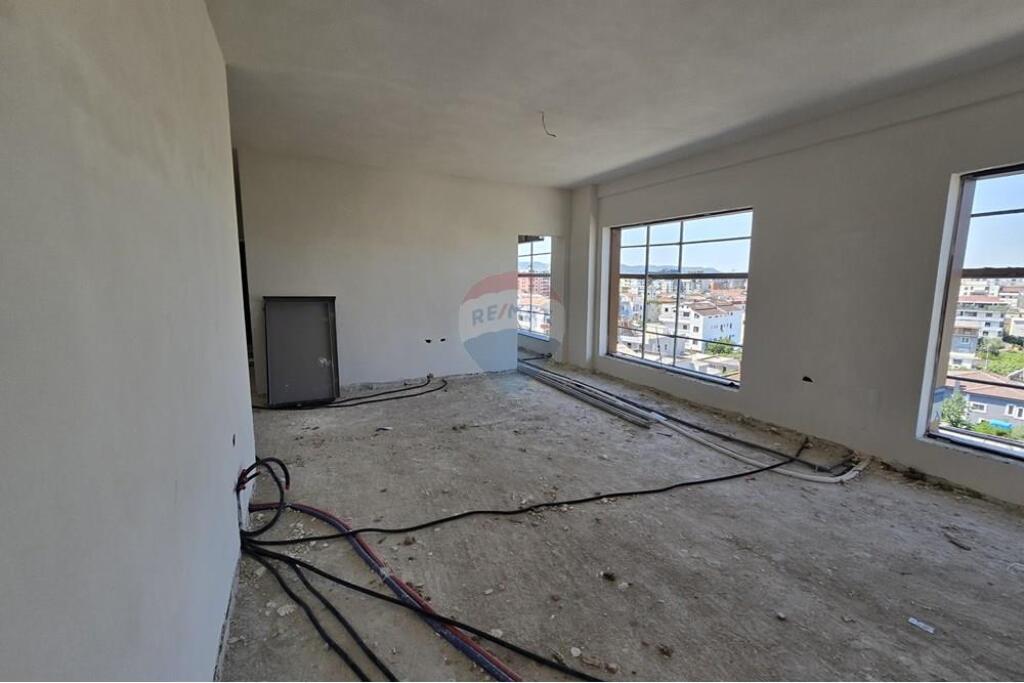 Apartament 2+1+2 ne shitje tek Bulevardi i Ri !