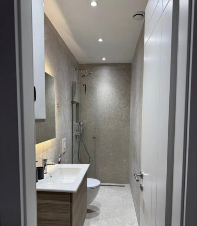Apartament me qera 1+1 , Mbrapa Fakultetit te Shkencave Natyres