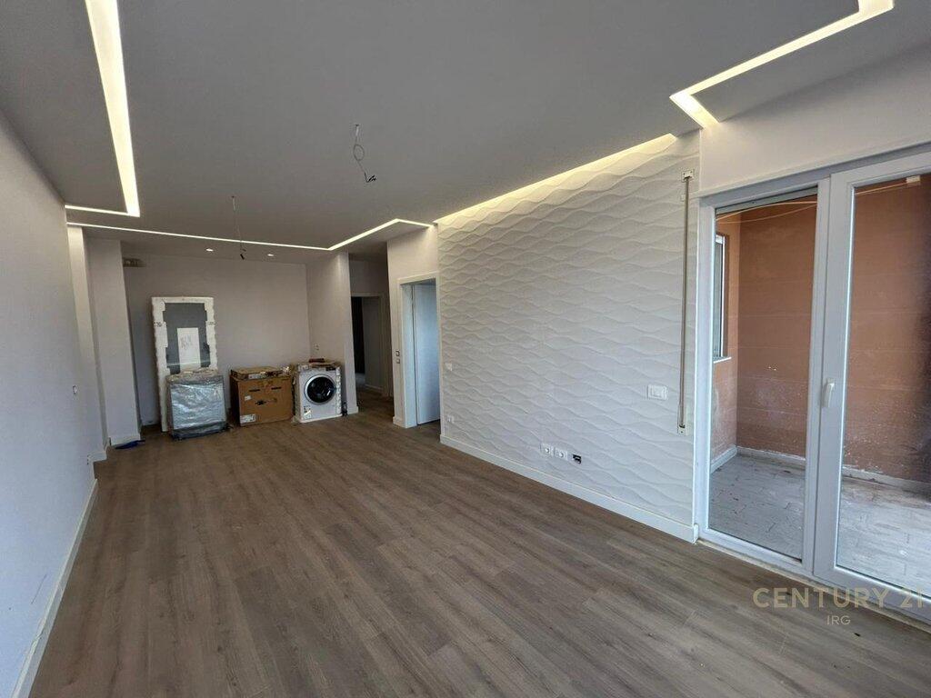 Lago Secco | Appartamento 2+1+2 con parcheggio incluso in affitto