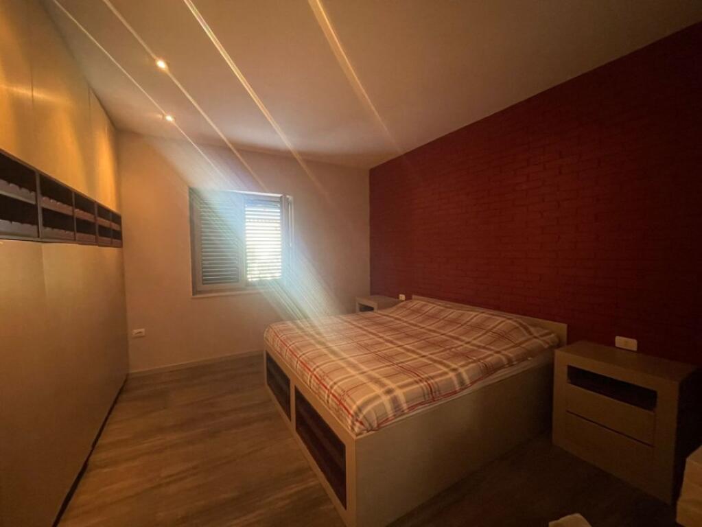 VILLA DI 1 PIANO IN VENDITA A VISHAJ