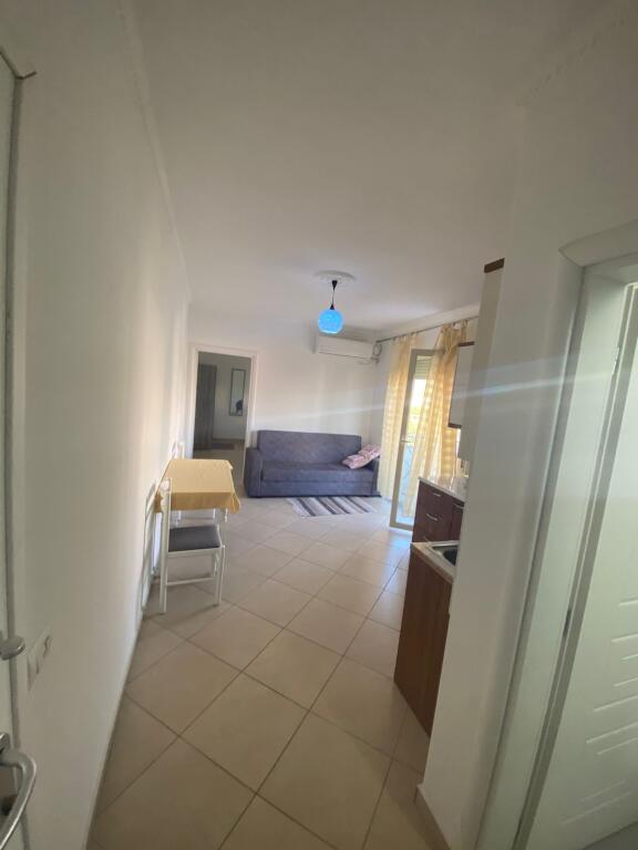 Jepet me Qira Apartament 1+1 Plazh Durres