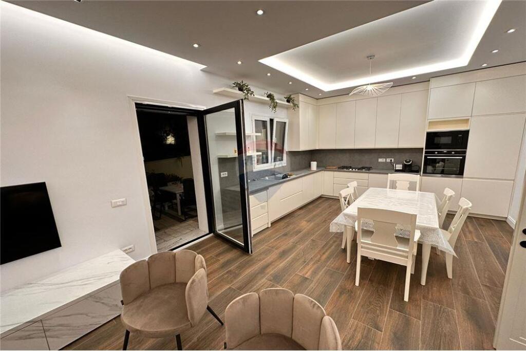 Vile individuale Luksoze ne Mullet.