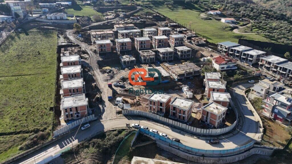 Vicino a TEG, alla Residenza ''Montclair Zone'' Vendesi Villa Elitaria Individuale !