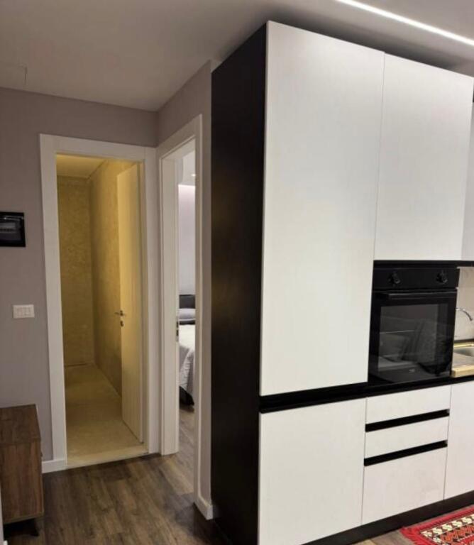 Apartament me qera 1+1 , Mbrapa Fakultetit te Shkencave Natyres