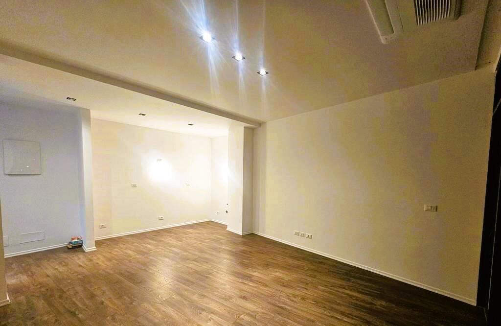 OFFICE + PARKING SPACE FOR RENT AT LAKE VIEW RESIDENCES.
