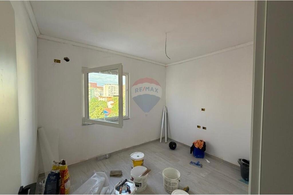 APARTAMENT 2+1 PER SHITJE - QENDER