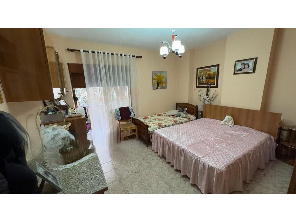 Jepet me qira apartament 1+1, tek "Rruga e Bogdaneve"! 500 € /Muaj