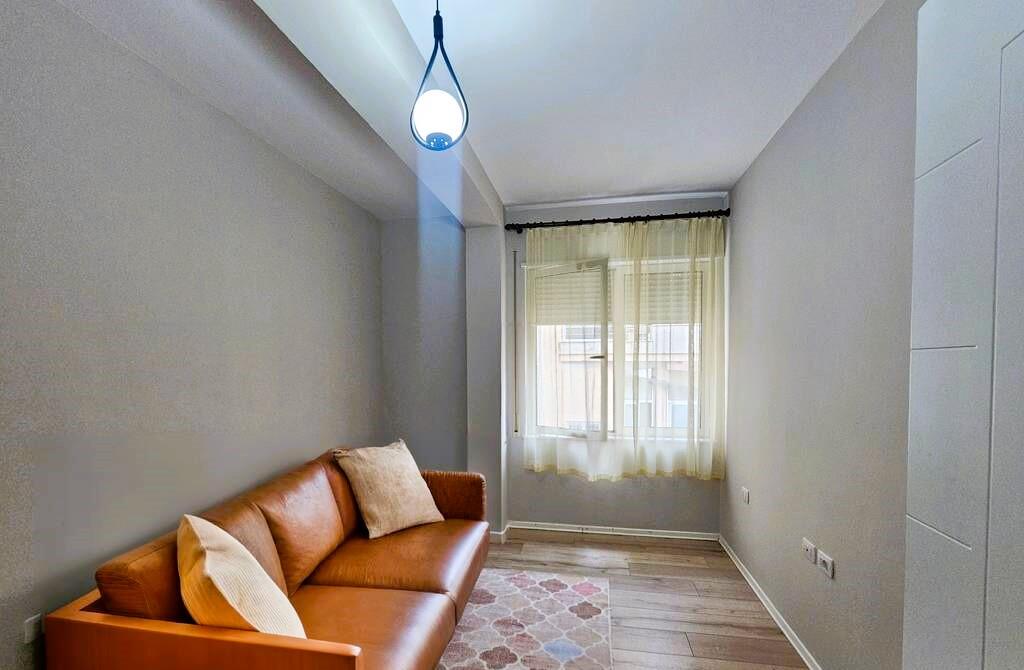 APARTAMENT 2+1+ PARKIM TEK KOPSHTI ZOOLOGJIK