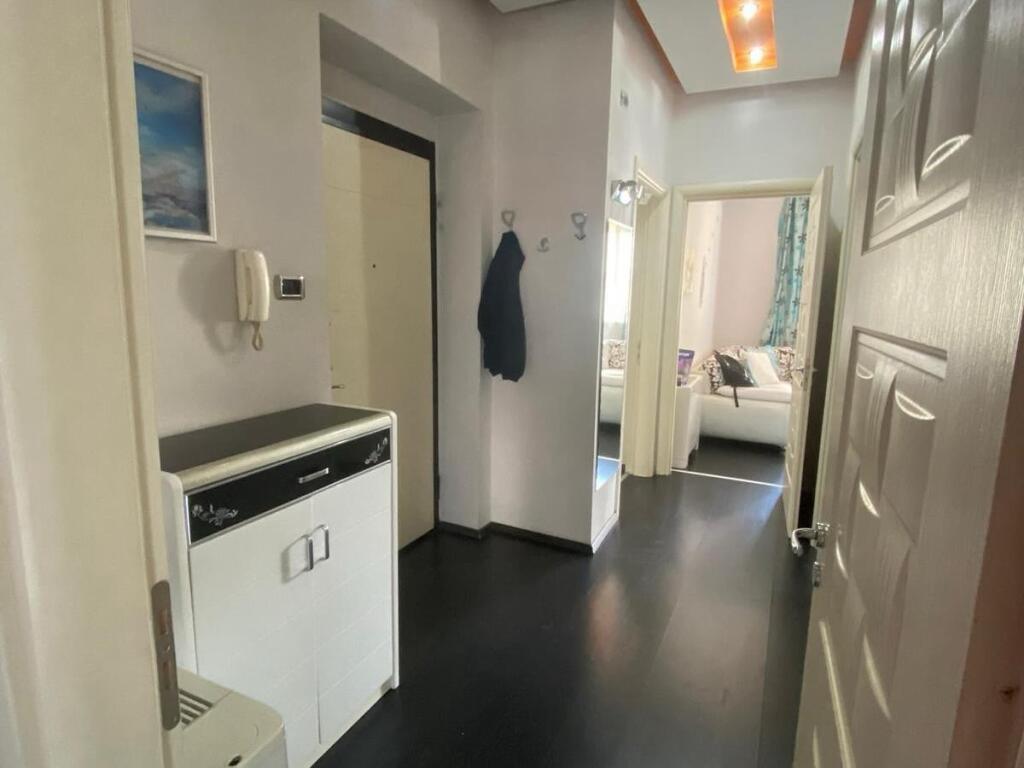 🏠 APARTAMENT 2+1 ME QIRA 📍 Rruga e Durrësit, përballë Koloseut