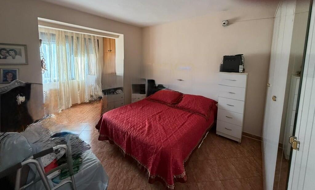 Jepet me qira Apartament 1+1 te Rruga Bardhyl!!! 500 € /Muaj