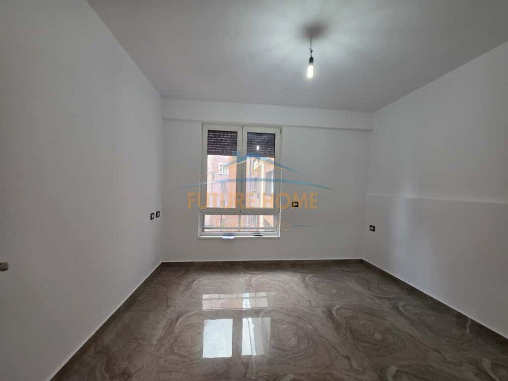 🏢 Office for Rent 2+1 – Myslym Shyri, Tirana