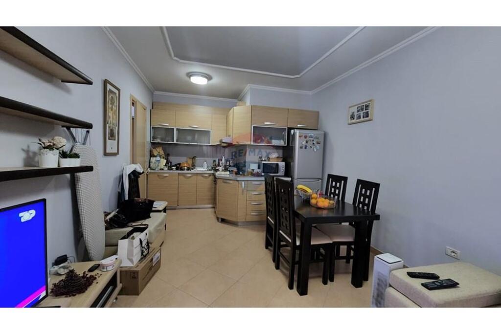 Apartament 1+1 per qira tek Mine Peza.