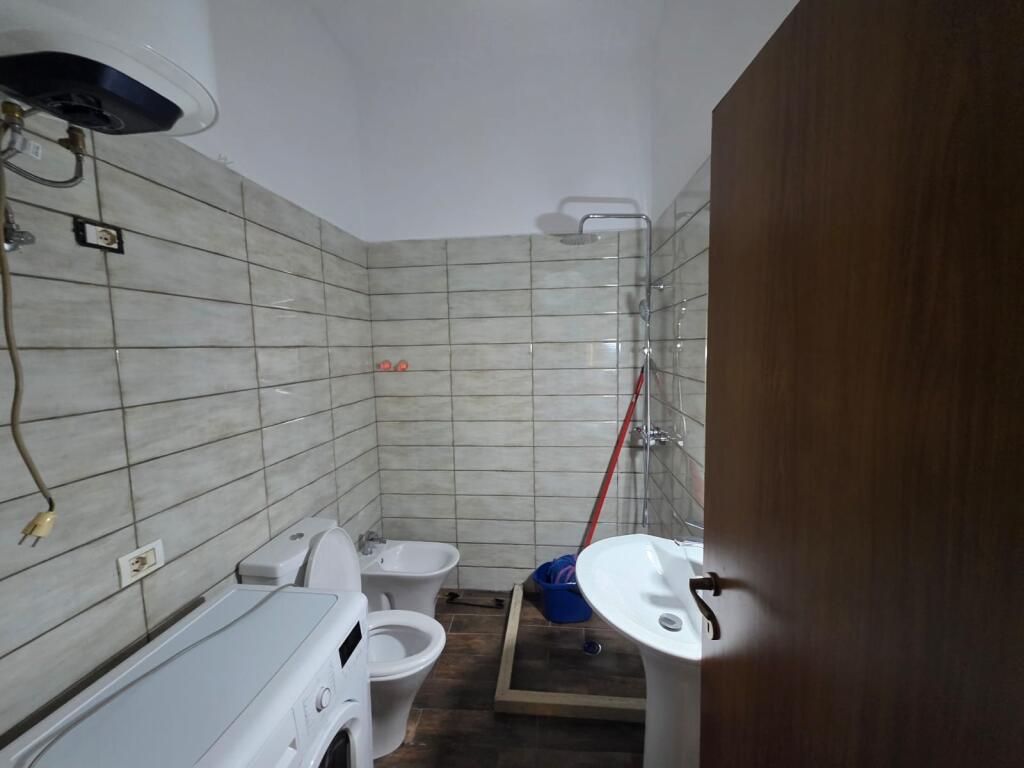 Fresk Affittasi Appartamento 2+1