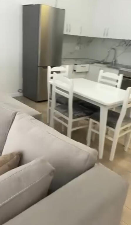 Jepet me qera apart 1+1 prane Kopshtit Zoologjik