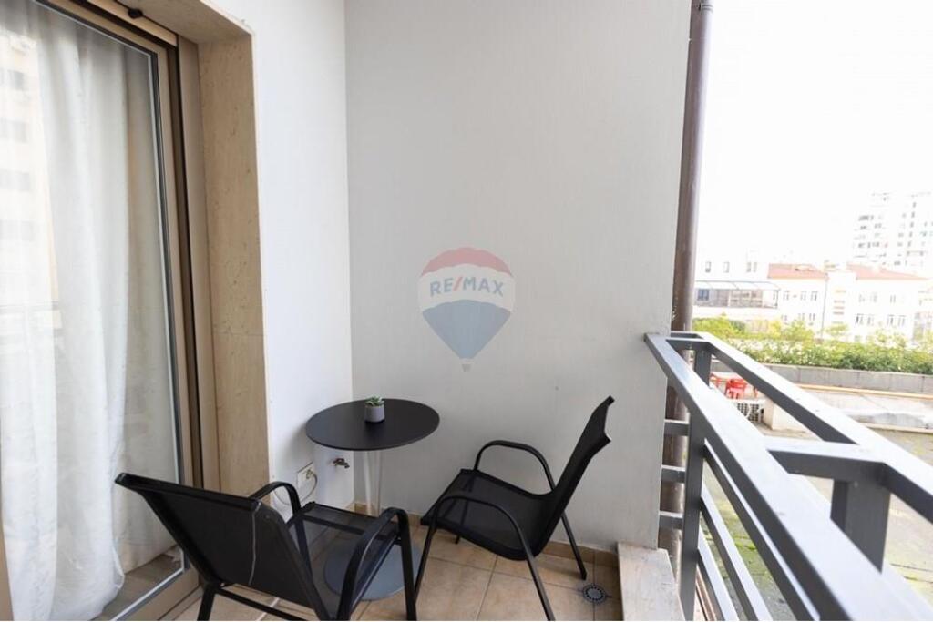 Shitet apartament 2+1 modern mbas 15-Katëshit