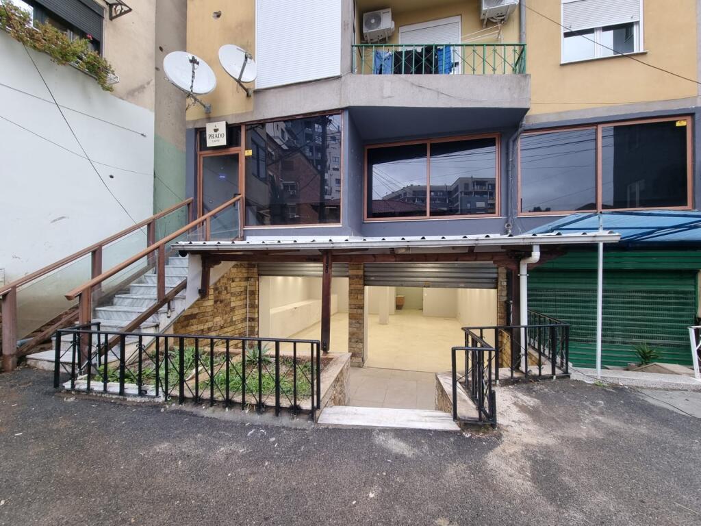 Super business premises in Hoxha Tasim