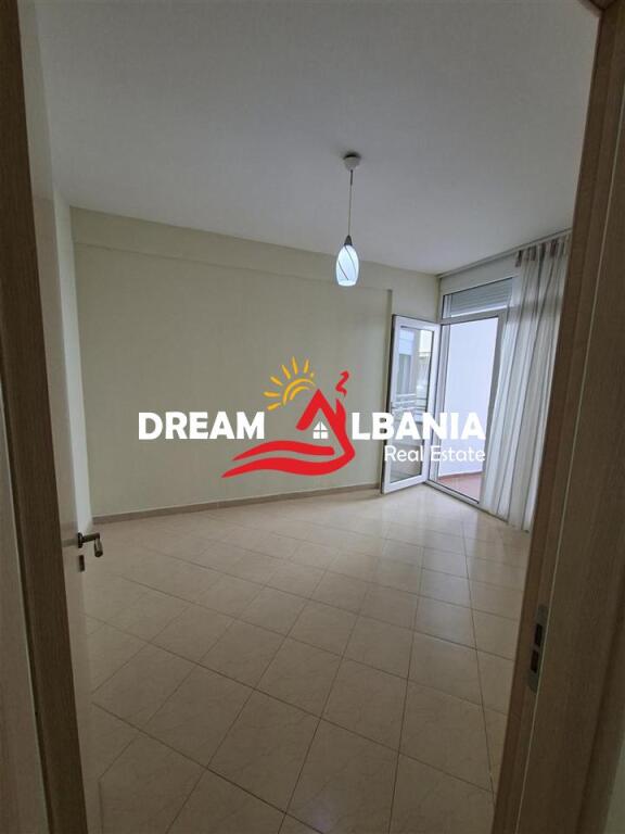 Shitet Apartament Duplex 3+1+2, Residenca Kodra e Diellit ( ID 4131471)