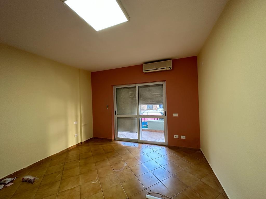 Apartment near the American embassy 3+1+2
