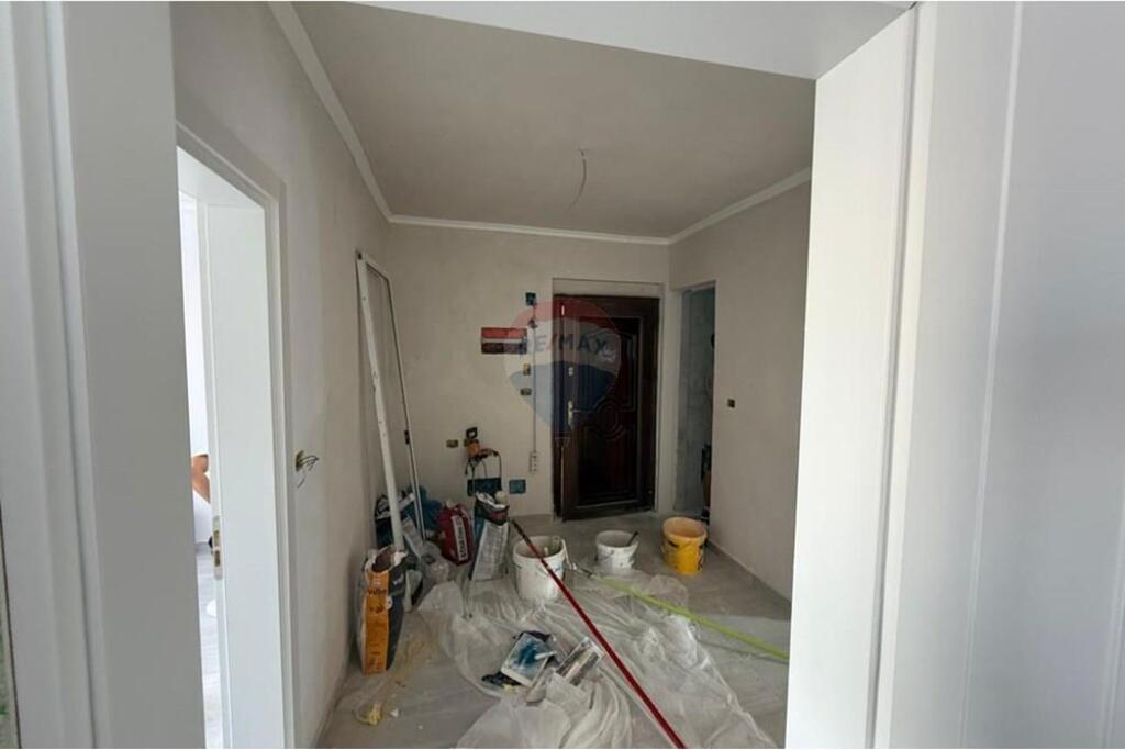 APARTAMENT 2+1 PER SHITJE - QENDER