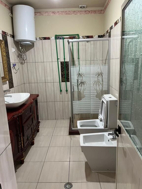 DUPLEX IN AFFITTO: 4+1+2 BAGNI MERCATO ELETTRICO