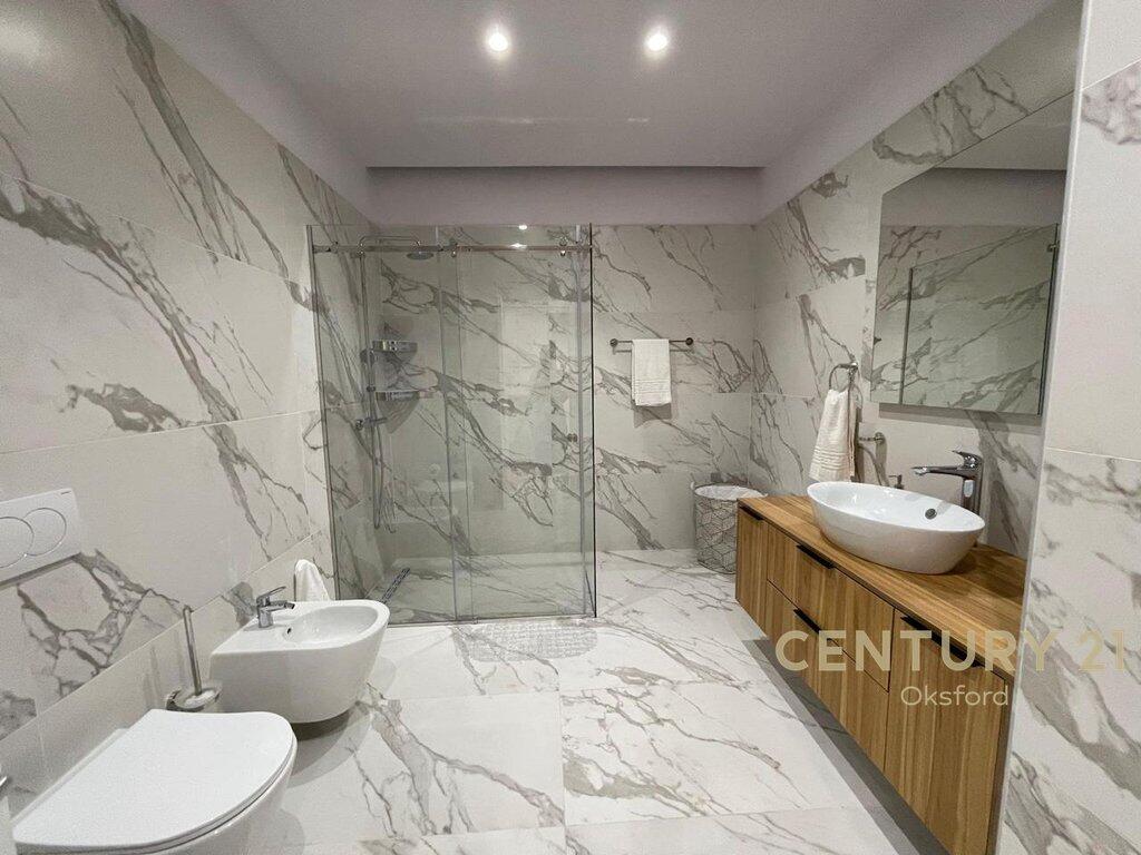 Modern 2+1 apartment for rent with parking space – Dry Lake, near Radisson