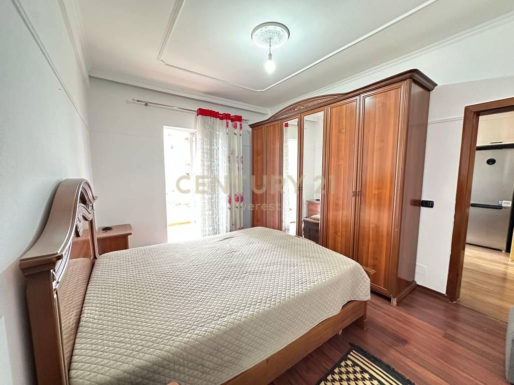 RRUGA 5-MAJI, APARTAMENT 2+1 PER QIRA