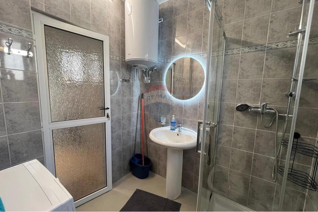 Apartament 1+1 me qira tek Mine Peza