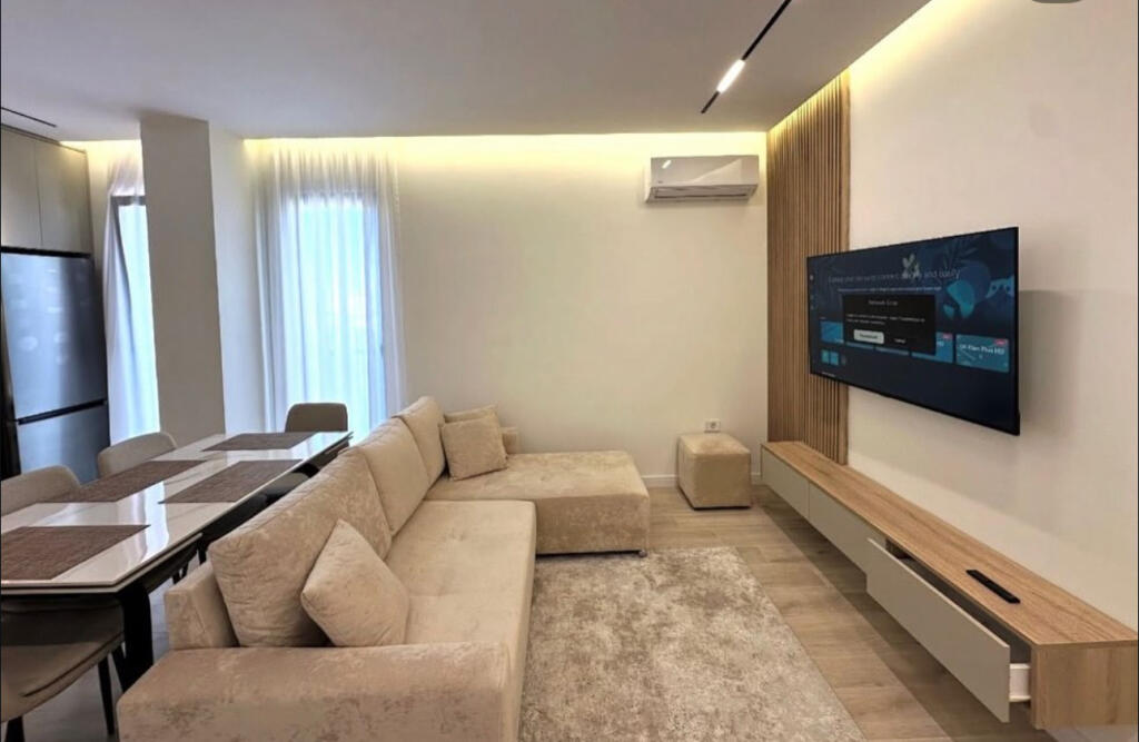 Nella zona di Don Bosko offriamo in affitto un appartamento 1+1 Totalmente arredato in modo moderno e mai abitato prima Prezzo 650 Euro