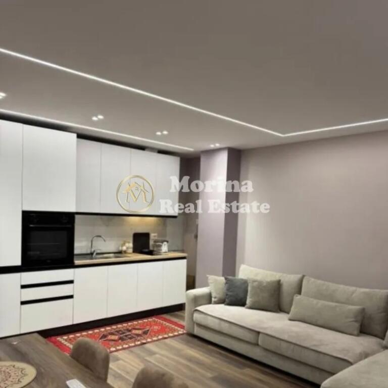 Affitto, Appartamento 1+1, Viale Zogu I, 800 Euro