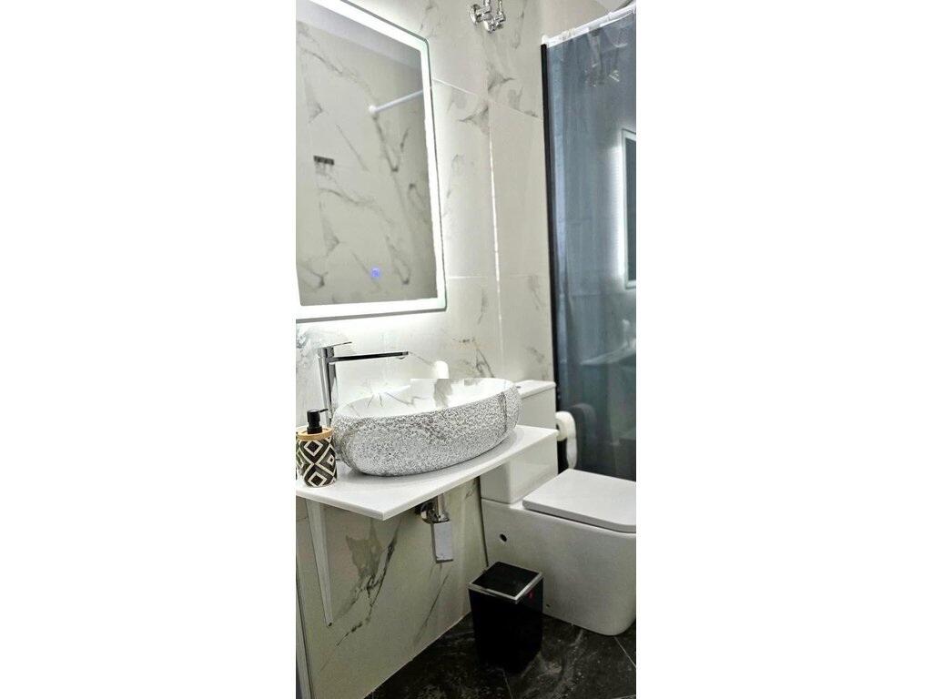 Studio apartment for rent – Dibrës Street, Tirana