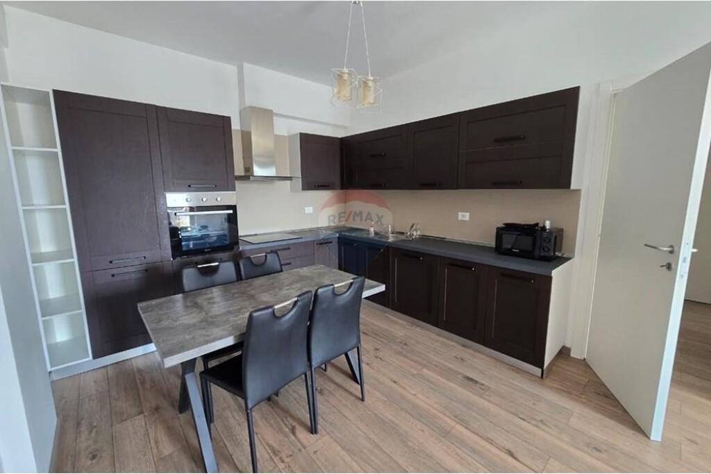 APARTAMENT 1+1 ME QERA PLUS POST PAARKIMI TE ZZOGU ZI