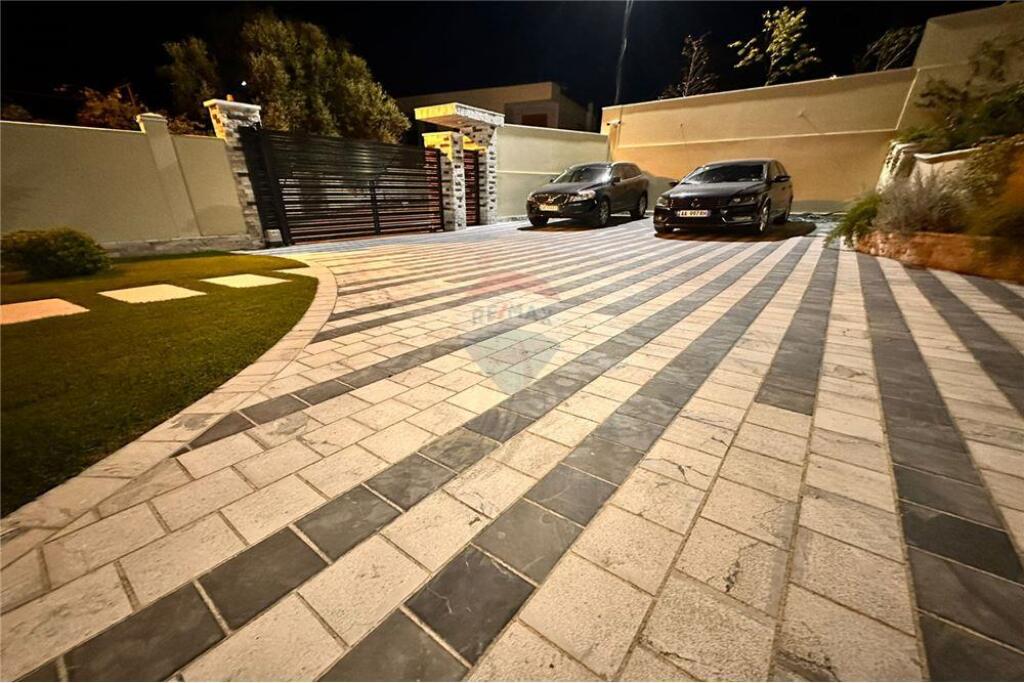 Vile individuale Luksoze ne Mullet.