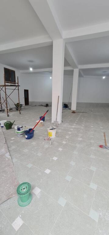 Business premises for rent