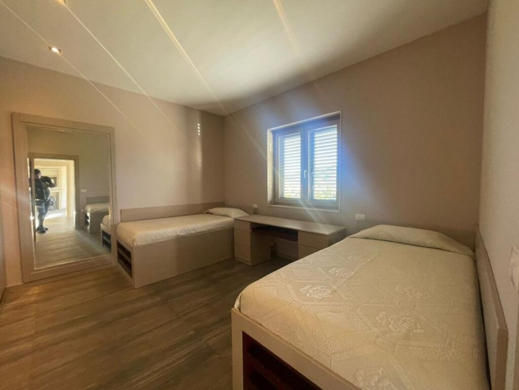 VILLA DI 1 PIANO IN VENDITA A VISHAJ